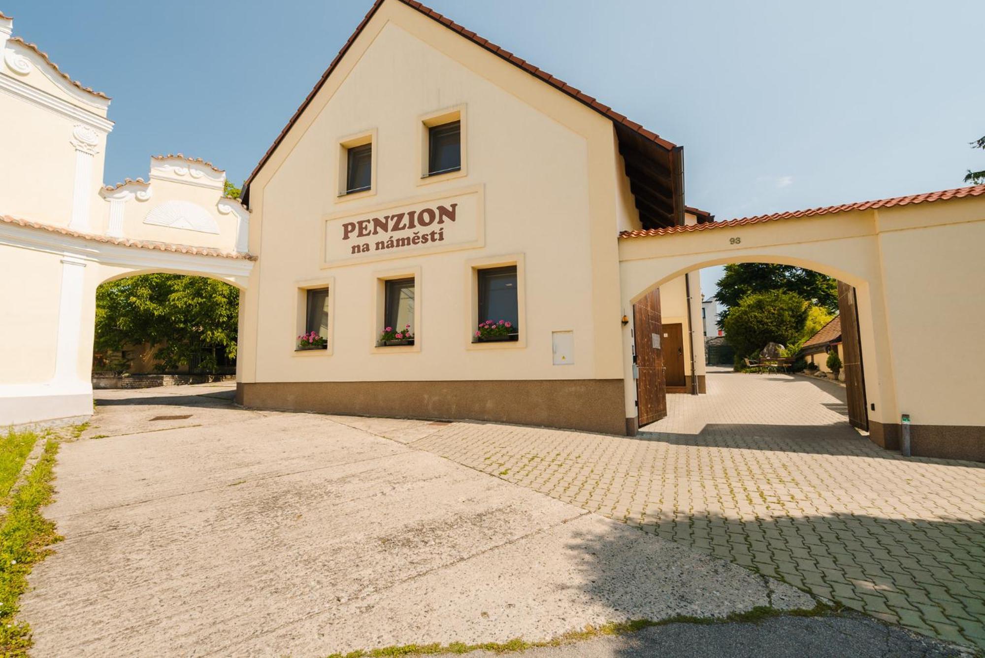 Penzion Sezemice Buitenkant foto